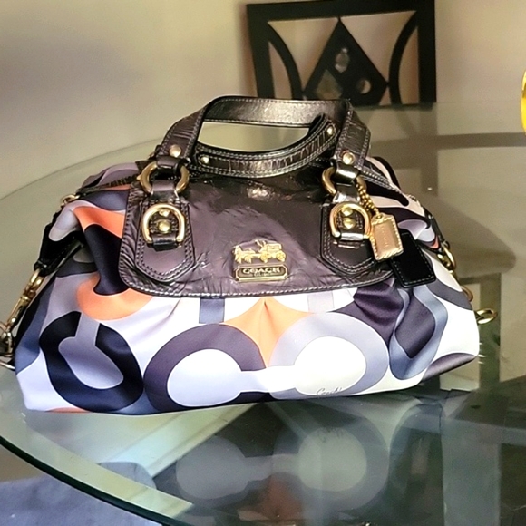 Coach Madison Graphic Multi Color Op Art Sabrina 2-WAY Shoulder Bag - Picture 2 of 7